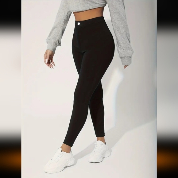 3/$30 Black High-Waisted Jeans - Picture 2 of 7